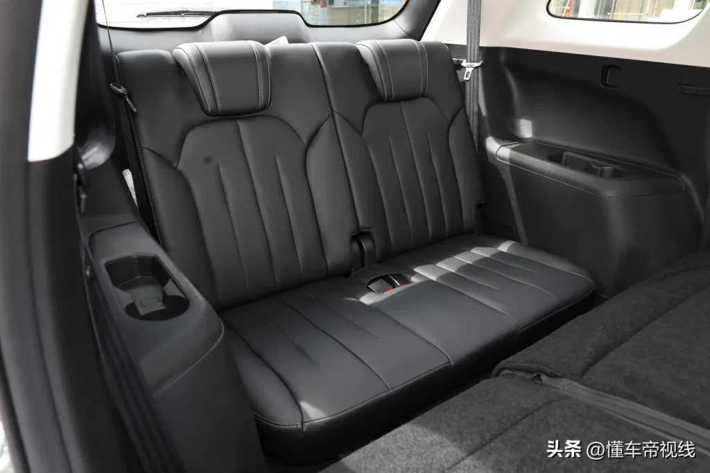 شبكة السيارات الصينية – تعرف على أهم مواصفات شانجان أوشان X7 PLUS ليو إيديشن الجديدة وأسعارها بالصين