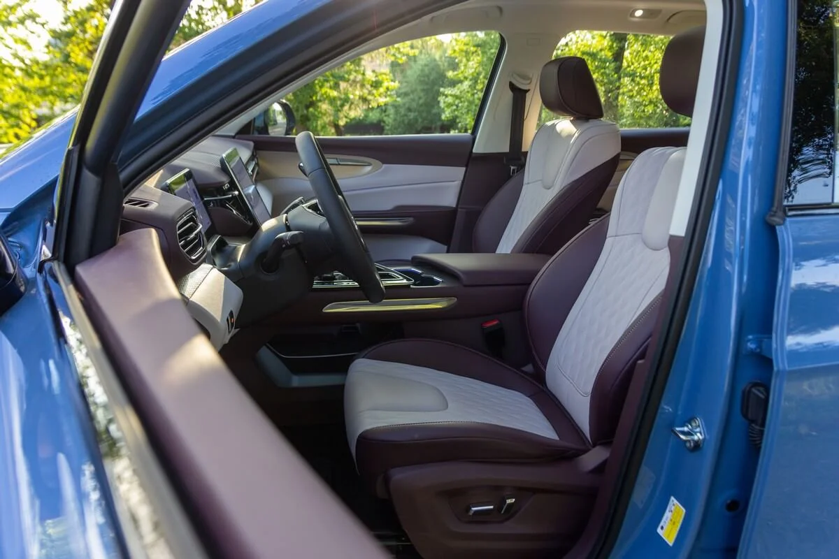 شبكة السيارات الصينية – مواصفات وتجهيزات بيستون T90 الفئة القياسية "بريميوم 1.5T" موديل 2025 بالسعودية