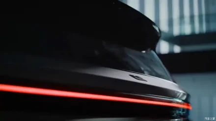 Li Auto تسلّم 33,939 سيارة في أبريل 2025 بنمو سنوي 31.6% وتعزّز صدارتها في فئة SUV الفاخرة