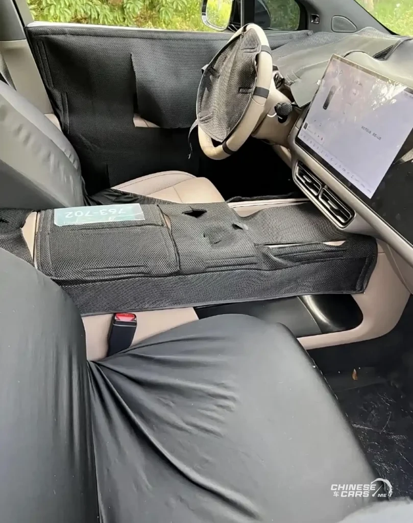 صور تجسسية داخلية لسيارة Li Auto i8 تكشف عن مقصورة أكثر فخامة وتقنيات أكثر تقدمًا مقارنة بـ Li L8 2 شبكة السيارات الصينية – صور تجسسية داخلية لسيارة Li Auto i8 تكشف عن مقصورة أكثر فخامة وتقنيات أكثر تقدمًا مقارنة بـ Li L8