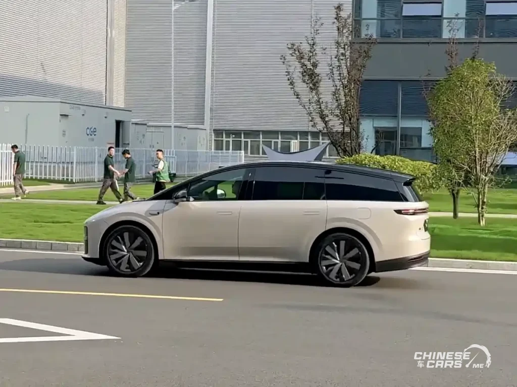 صور تجسسية داخلية لسيارة Li Auto i8 تكشف عن مقصورة أكثر فخامة وتقنيات أكثر تقدمًا مقارنة بـ Li L8 8 شبكة السيارات الصينية – صور تجسسية داخلية لسيارة Li Auto i8 تكشف عن مقصورة أكثر فخامة وتقنيات أكثر تقدمًا مقارنة بـ Li L8