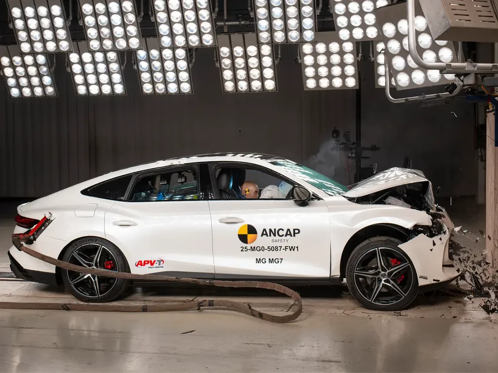 MG7 تحصل على تقييم 5 نجوم في اختبارات السلامة ANCAP 2 شبكة السيارات الصينية – MG7 تحصل على تقييم 5 نجوم في اختبارات السلامة ANCAP