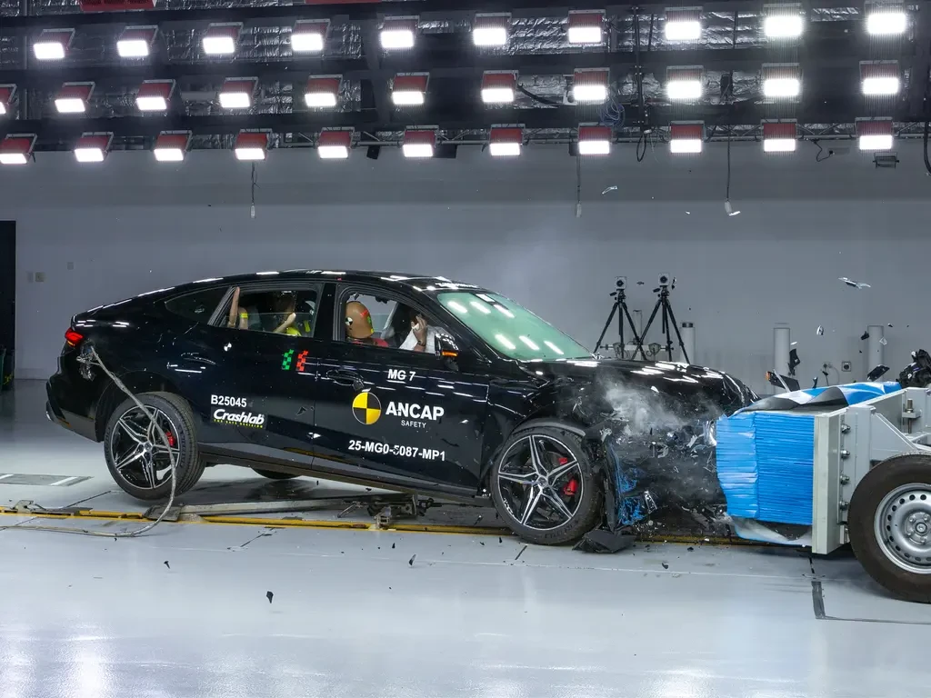 MG7 تحصل على تقييم 5 نجوم في اختبارات السلامة ANCAP 3 شبكة السيارات الصينية – MG7 تحصل على تقييم 5 نجوم في اختبارات السلامة ANCAP