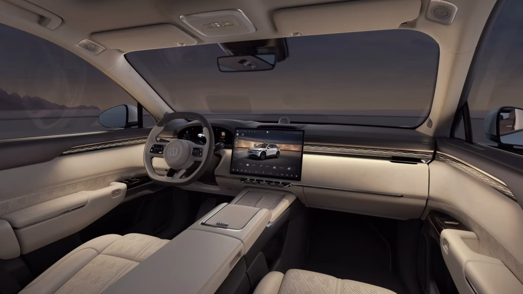 شبكة السيارات الصينية &ndash; الصين تعيد الأزرار إلى المقصورة: تشريعات جديدة تُنهي الاعتماد الكامل على الشاشات في السيارات الذكية ابتداءً من 2026