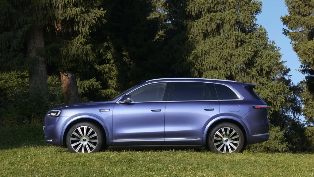 شبكة السيارات الصينية &ndash; AITO M7 وM8 2026 المحدثتان: ليدار 896 خطًا مزدوج وتقنيات XPIXEL ومدى يصل إلى 1690 كم