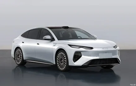 بعد إطلاق النسخة الكهربائية – بي واي دي سيل 08 الهجينة DM-i تظهر بتقنيات 800 فولت وبطارية Blade 2.0