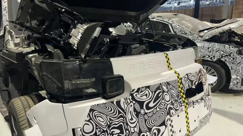 تسريب صادم يكشف Freelander الجديدة كليًا: كهربائية بالكامل وأيضًا REEV من شيري وجاكوار لاند روفر بتقنيات هواوي 4 شبكة السيارات الصينية – تسريب صادم يكشف Freelander الجديدة كليًا: كهربائية بالكامل وأيضًا REEV من شيري وجاكوار لاند روفر بتقنيات هواوي