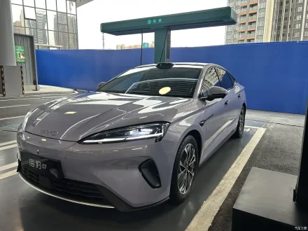 بي واي دي تكشف عن Seal 07 EV موديل 2026 ببطارية Blade 2.0 بمدى 705 كم وسعر مفاجئ!!