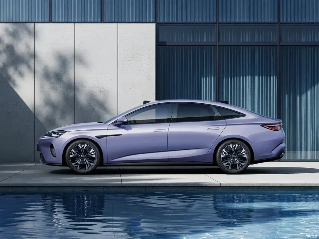 شبكة السيارات الصينية &ndash; بي واي دي تكشف عن Seal 07 EV موديل 2026 ببطارية Blade 2.0 بمدى 705 كم وسعر مفاجئ!!