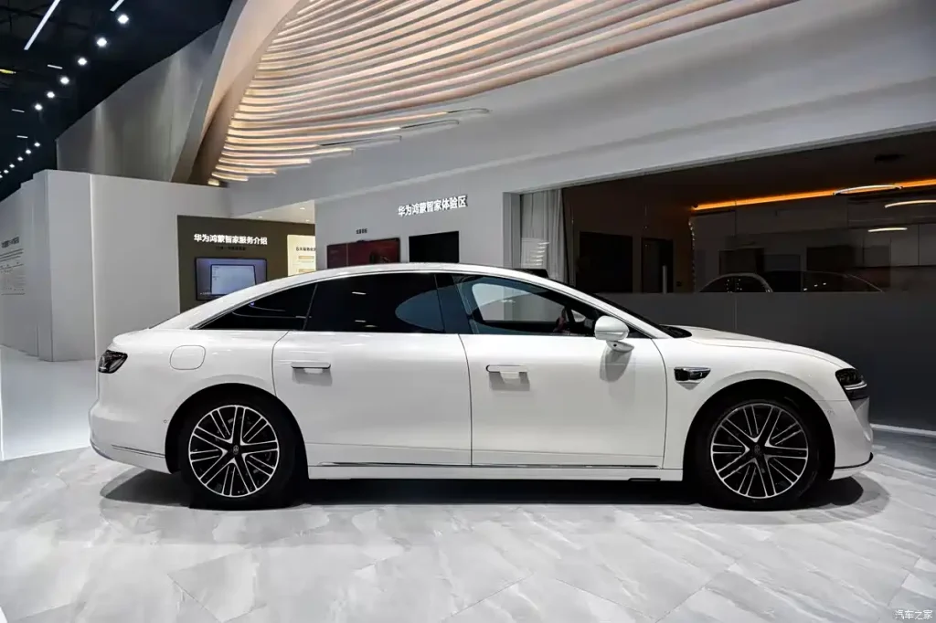 شبكة السيارات الصينية &ndash; Stellato S9 وS9T 2026 بتحديثات ذكية تعيد تموضعهما في السوق: ليدار 896 خطًا ومنصة 800V ومدى يتجاوز 1300 كم