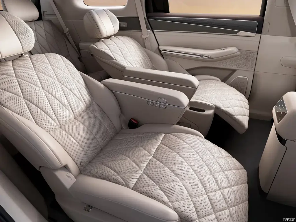 شبكة السيارات الصينية &ndash; بي واي دي تكشف عن Tang Grand "تانغ 9" .. وحش تقني بسبعة مقاعد ومدى كهربائي يصل إلى 950 كم مع شحن ميغاواط خارق