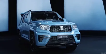 الكشف المنتظر : تانك 700 Hi4-Z الجديدة كليًا تظهر بقوة 958 حصان وليدار للقيادة الذكية كأقوى وأفخم سيارة هجينة في GWM