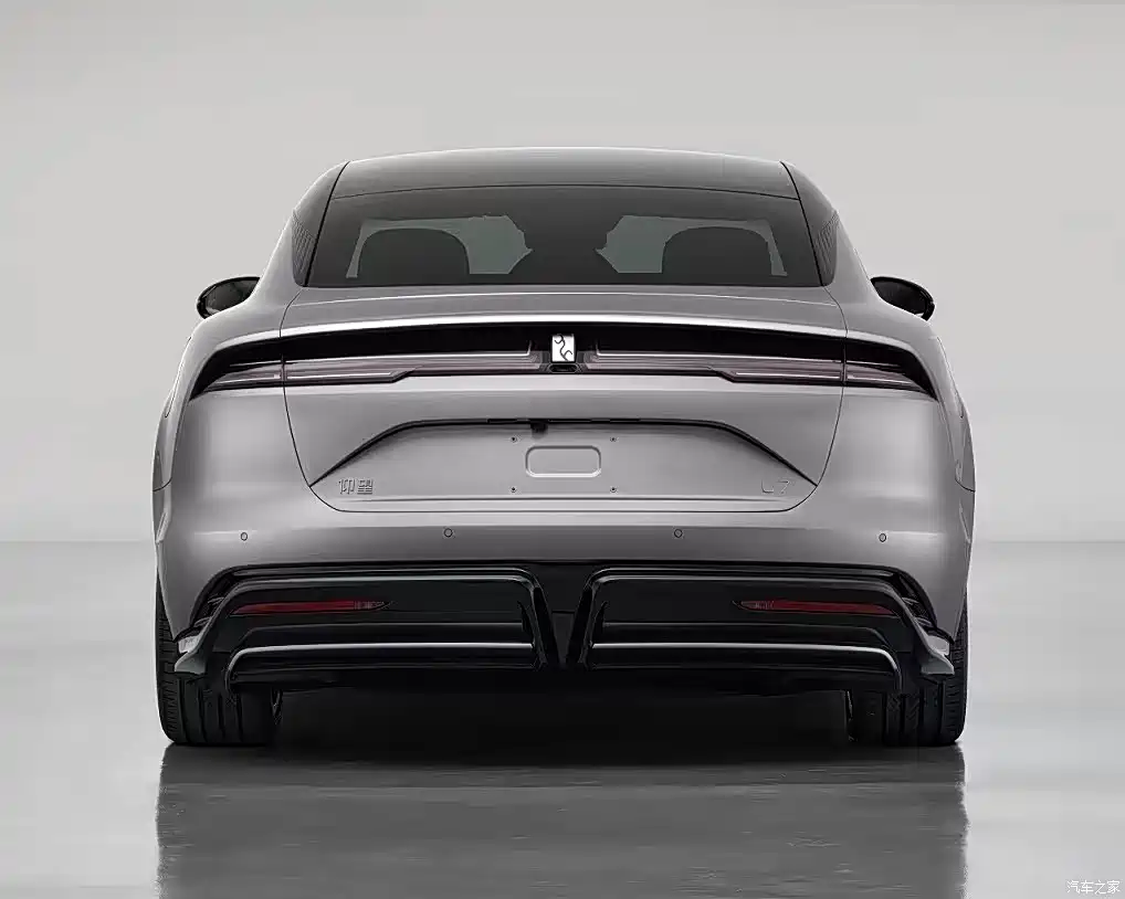 شبكة السيارات الصينية &ndash; بي واي دي تطلق يانغ وانغ U7 موديل 2026 ببطارية Blade 2.0 الجديدة بمدى يتجاوز 1000 كم