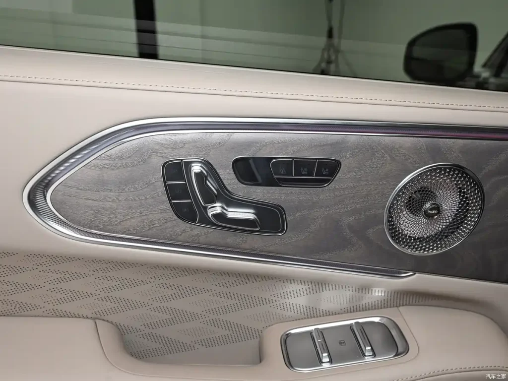 شبكة السيارات الصينية &ndash; زيكر 8X : هجينة فائقة الأداء بقوة 1400 حصان وتقنية 900V وشحن خلال 9 دقائق – السعر والمواصفات الكاملة بالتفصيل