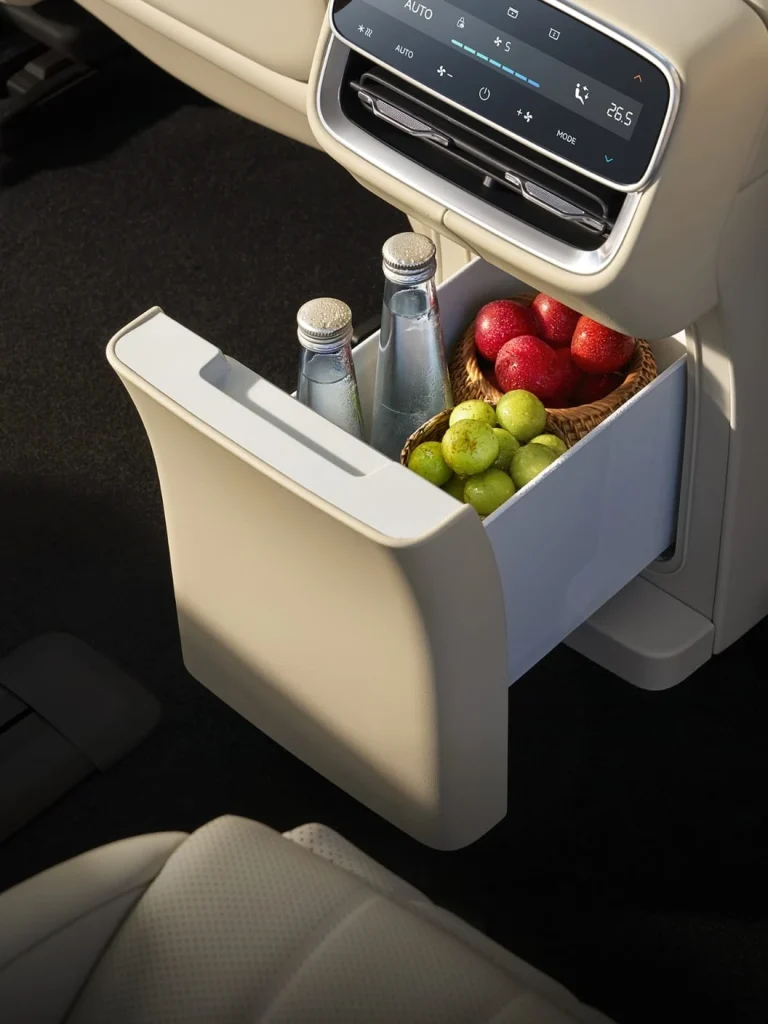 شبكة السيارات الصينية &ndash; AITO M7 وM8 2026 المحدثتان: ليدار 896 خطًا مزدوج وتقنيات XPIXEL ومدى يصل إلى 1690 كم