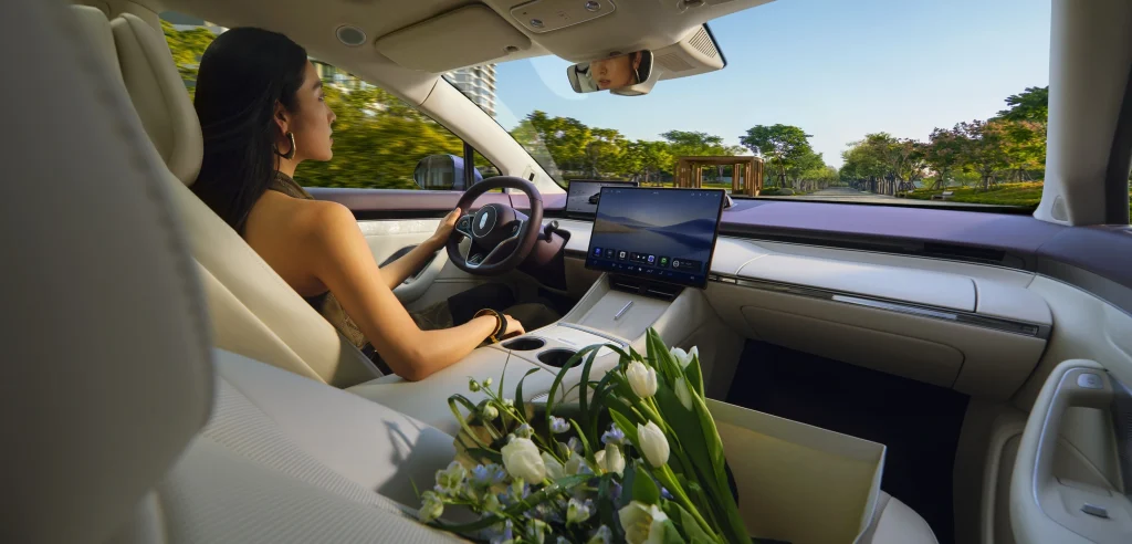 شبكة السيارات الصينية &ndash; Luxeed R7 2026 تنطلق بتحديثات عميقة: ليدار 896 خطًا ومنصة 800V ومدى يصل إلى 802 كم وتقنيات هواوي