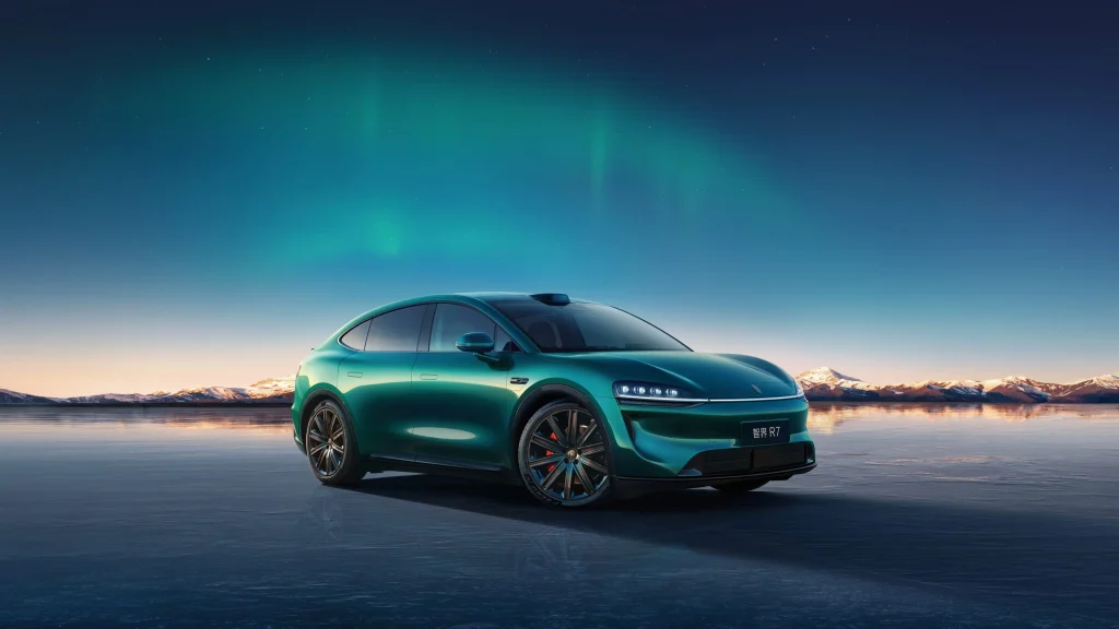 شبكة السيارات الصينية &ndash; Luxeed R7 2026 تنطلق بتحديثات عميقة: ليدار 896 خطًا ومنصة 800V ومدى يصل إلى 802 كم وتقنيات هواوي