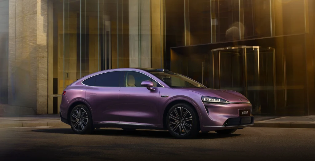 شبكة السيارات الصينية &ndash; Luxeed R7 2026 تنطلق بتحديثات عميقة: ليدار 896 خطًا ومنصة 800V ومدى يصل إلى 802 كم وتقنيات هواوي