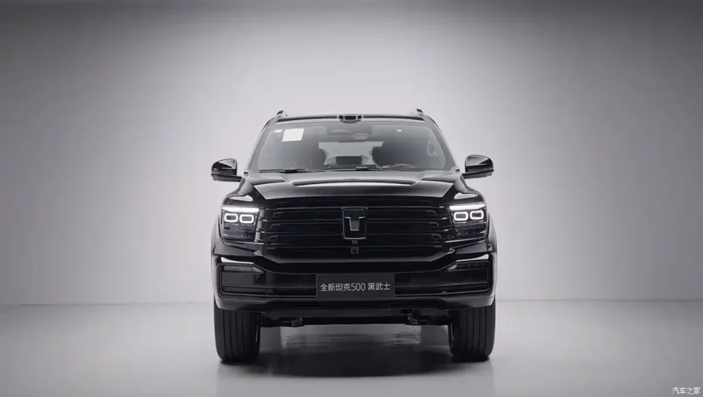 شبكة السيارات الصينية &ndash; تانك 500 بلاك إديشن “Black Warrior” الجديدة تصل رسميًا: تصميم هجومي بالكامل، قوة تصل إلى 877 حصان، وتجهيزات مصنع مضمونة!!