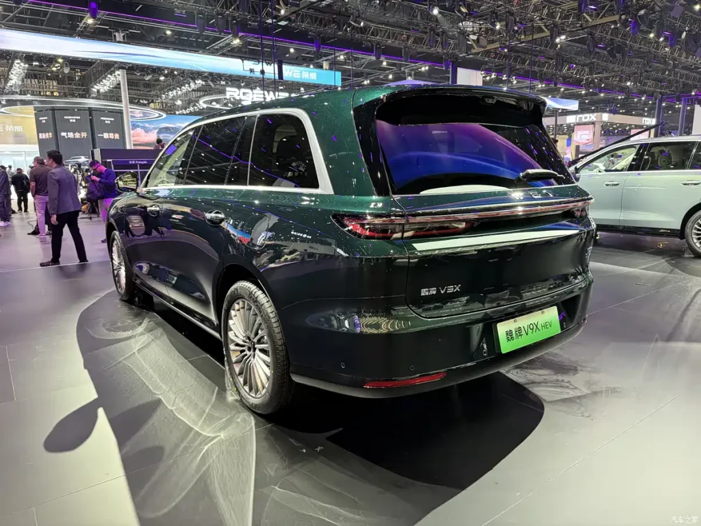 شبكة السيارات الصينية &ndash; وي V9X تقتحم فئة الـSUV الفاخرة بقوة: مدى يصل إلى 1700 كم وتقنيات 800V وشحن 6C وذكاء اصطناعي متكامل يبدأ من 192 ألف ريال