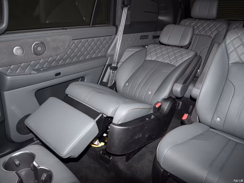 شبكة السيارات الصينية &ndash; وي V9X تقتحم فئة الـSUV الفاخرة بقوة: مدى يصل إلى 1700 كم وتقنيات 800V وشحن 6C وذكاء اصطناعي متكامل يبدأ من 192 ألف ريال