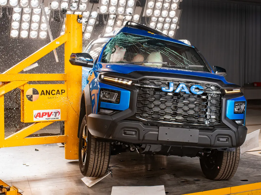 شبكة السيارات الصينية &ndash; JAC Hunter 2026 تحصد العلامة الكاملة: 5 نجوم في اختبارات السلامة ANCAP