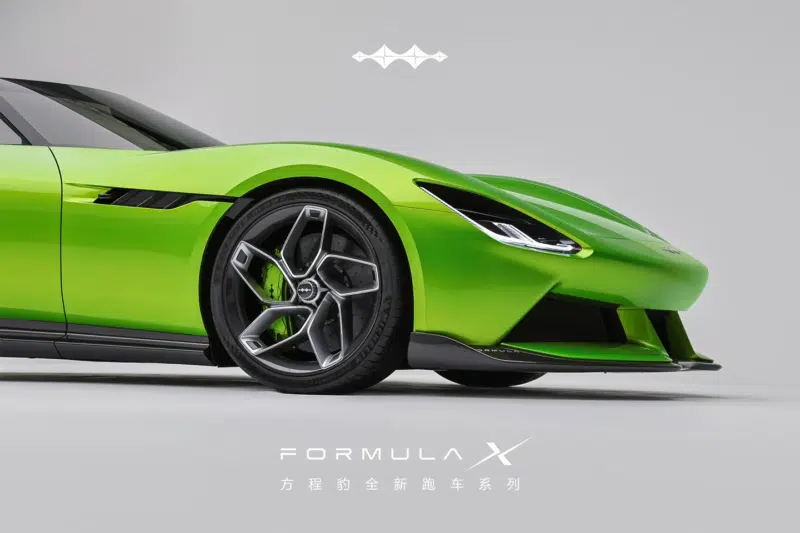شبكة السيارات الصينية &ndash; بي واي دي تفاجئ السوق: سوبركار Formula X من ليوبارد تكشف عن مقصورة سباق وهيكل كربوني وإنتاج مرتقب في 2027