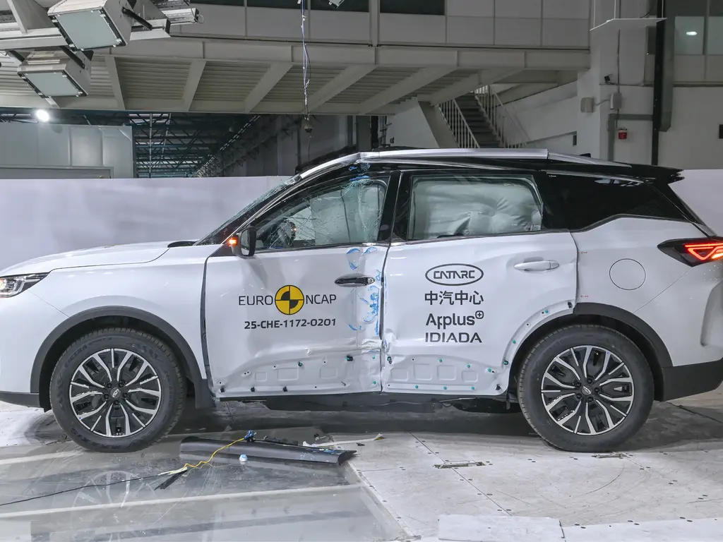 Chery Tiggo 7 تحصل على 5 نجوم في اختبارات السلامة ANCAP لعام 2025 4 شبكة السيارات الصينية – Chery Tiggo 7 تحصل على 5 نجوم في اختبارات السلامة ANCAP لعام 2025
