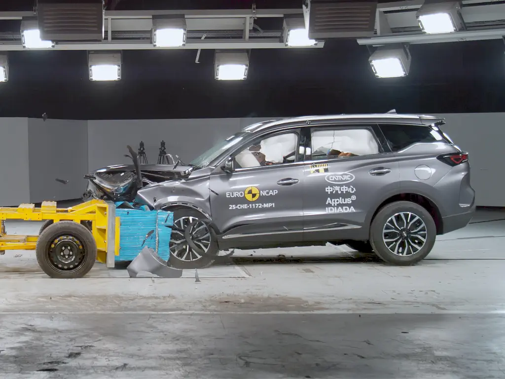 Chery Tiggo 7 تحصل على 5 نجوم في اختبارات السلامة ANCAP لعام 2025 8 شبكة السيارات الصينية – Chery Tiggo 7 تحصل على 5 نجوم في اختبارات السلامة ANCAP لعام 2025