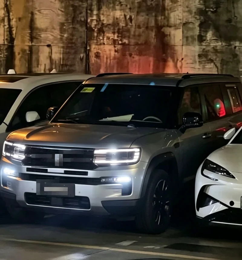 شبكة السيارات الصينية &ndash; بي واي دي تشوق لسيارة ليوبارد Tai 9 الجديدة.. SUV فاخرة بطول 5.3 متر وتقنيات شحن خاطف