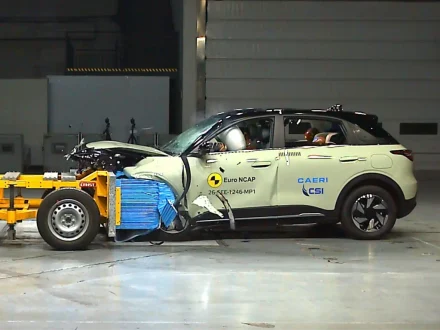 Geely EX2 تحصل على 5 نجوم في اختبارات السلامة ANCAP